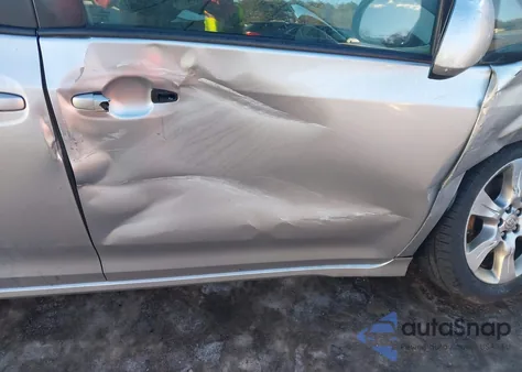 2012 Toyota Sienna Se 8 Passenger z USA, uszkodzony, nr VIN 5TDXK3DC7CS265790